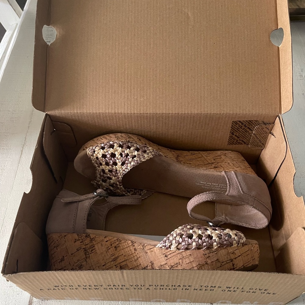Toms Platform Wedge - Picture 9 of 11